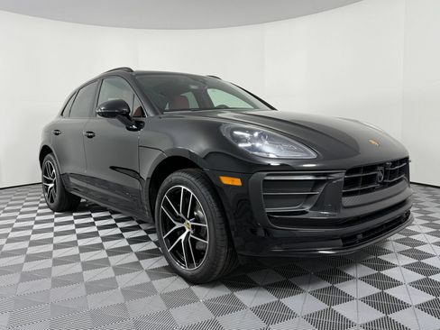 Certified 2026 Porsche Macan AWD/4WD image 7