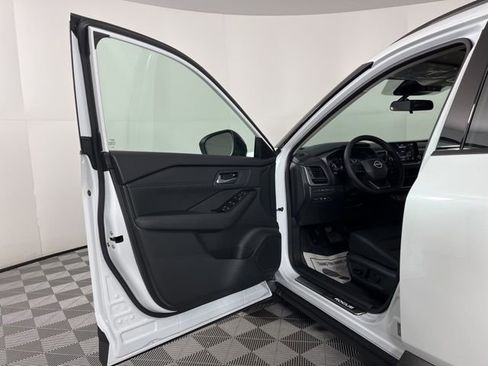 New 2026 Nissan Rogue SV image 16