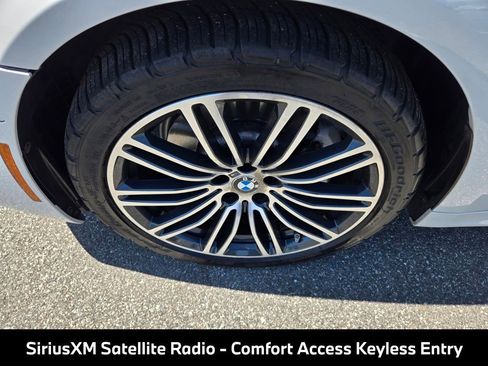 Used 2019 BMW 530e w/ M Sport Package RWD image 15