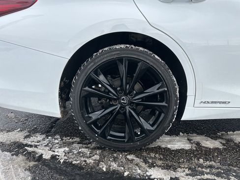 Used 2022 Lexus ES 300h F Sport image 22