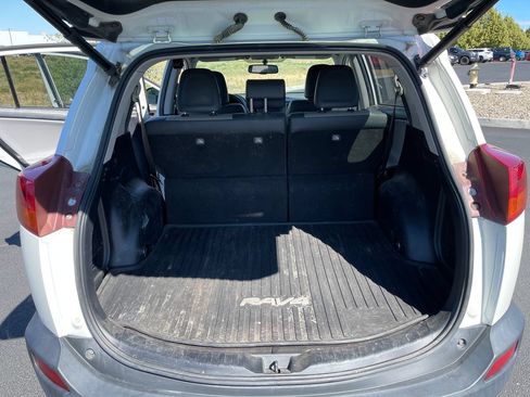 Used 2014 Toyota RAV4 Limited AWD/4WD image 10