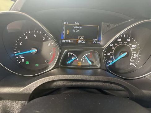 Used 2018 Ford Escape SEL AWD/4WD image 16
