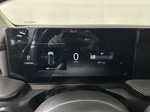 Certified 2025 Nissan Kicks SR image 17