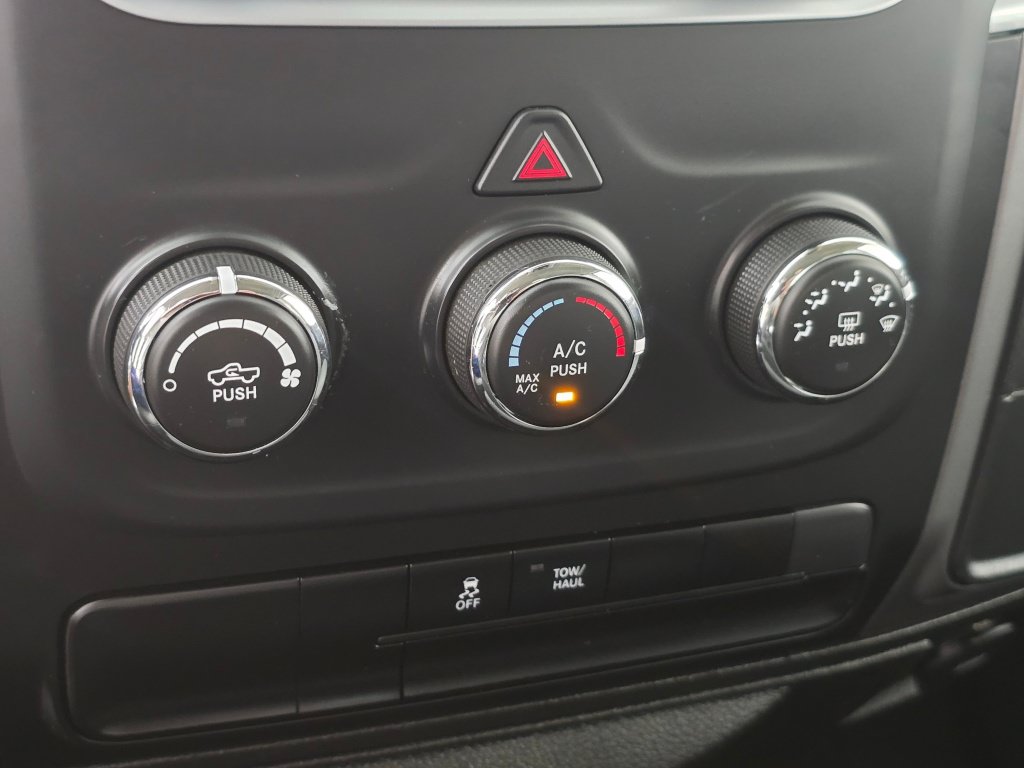 Used 2024 RAM 1500 Classic SLT AWD/4WD image 30
