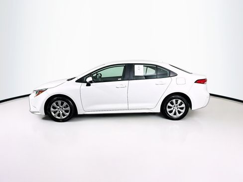 Used 2024 Toyota Corolla LE FWD image 4