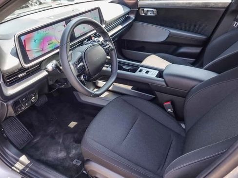 Used 2025 Hyundai Ioniq 6 SE image 16