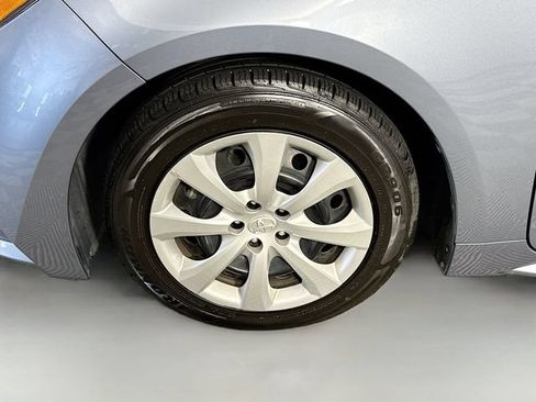 Certified 2024 Toyota Corolla LE FWD image 4