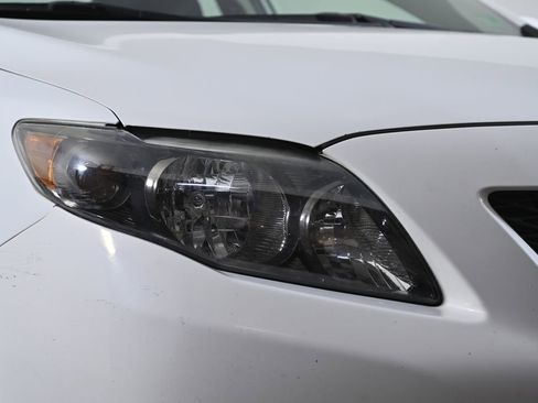 Used 2010 Toyota Corolla S image 5