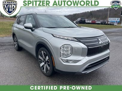 Used 2025 Mitsubishi Outlander SE