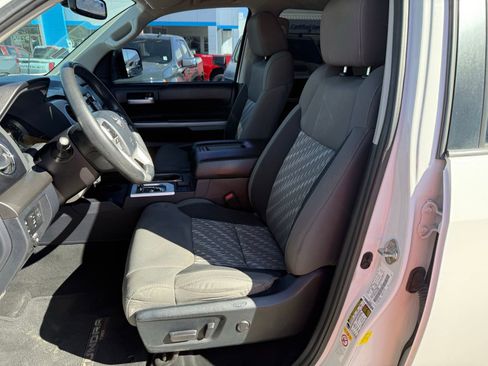 Used 2018 Toyota Tundra SR5 w/ TRD Off Road Package image 29