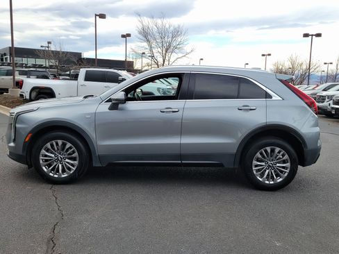 Used 2024 Cadillac XT4 Premium Luxury image 6