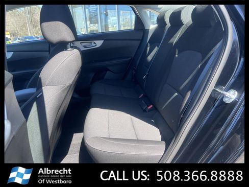 Used 2023 Kia Forte LXS w/ LXS Technology Package image 13