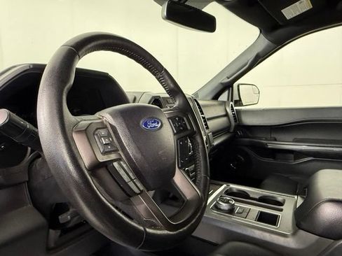 Used 2019 Ford Expedition XLT w/ Equipment Group 201A RWD image 16