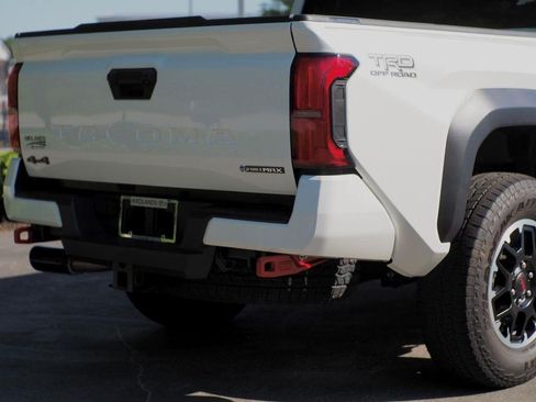 Used 2024 Toyota Tacoma TRD Off-Road AWD/4WD image 11
