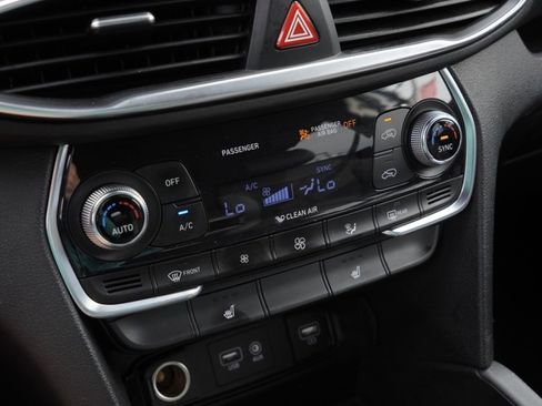 Used 2019 Hyundai Santa Fe SEL image 15