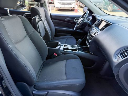 Used 2020 Nissan Pathfinder S AWD/4WD image 8
