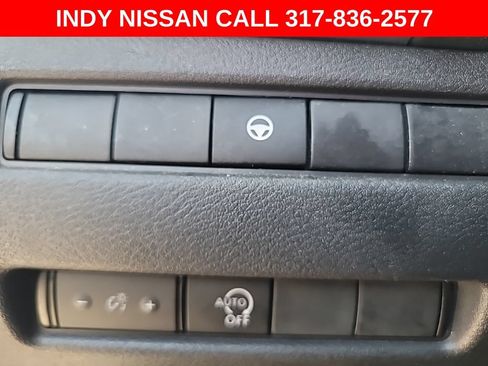 Used 2023 Nissan Rogue SV AWD/4WD image 17