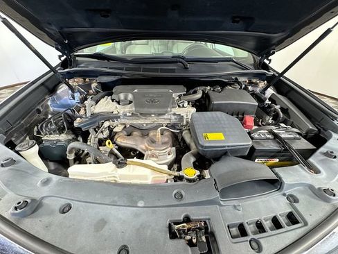 Used 2014 Toyota Camry LE image 31