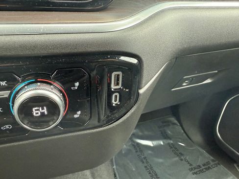Certified 2026 GMC Sierra 1500 SLT AWD/4WD image 26