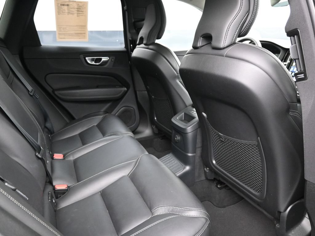 Used 2024 Volvo XC60 T8 Ultimate w/ Climate Package AWD/4WD image 18