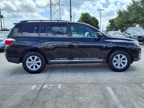 Used 2011 Toyota Highlander SE w/ Tow Pkg AWD/4WD image 26