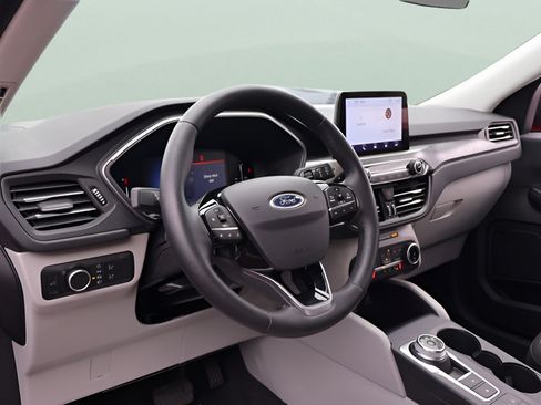 Used 2024 Ford Escape Active AWD/4WD image 12