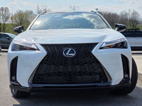 New 2026 Lexus UX 300h AWD image 3