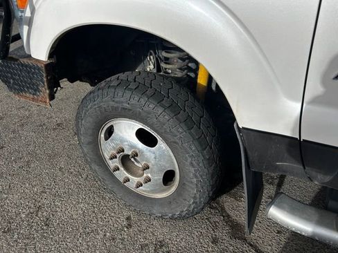 Used 2016 Ford F350 Lariat w/ Lariat Ultimate Package image 13