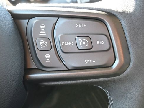 New 2025 Jeep Gladiator Sport image 14