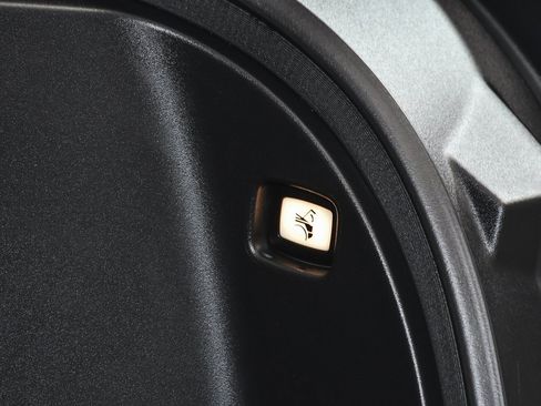 Used 2025 Tesla Cybertruck AWD Crew Cab image 73