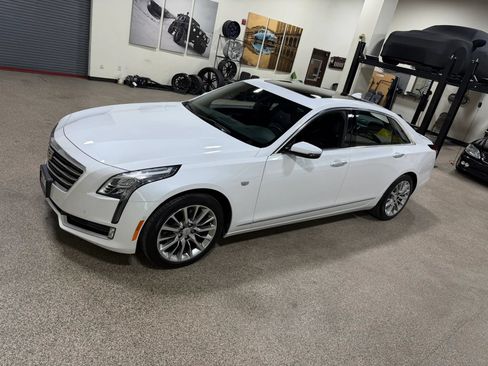 Used 2018 Cadillac CT6 Luxury AWD/4WD image 9