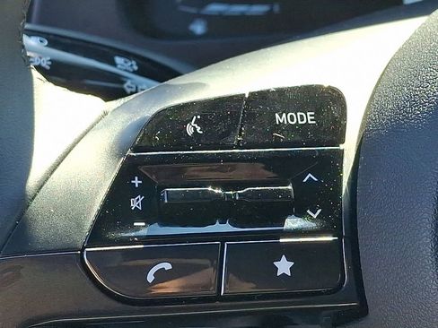 Used 2025 Hyundai Elantra Sport w/ Cargo Package image 21