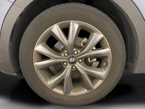 Used 2017 Hyundai Santa Fe Sport image 20