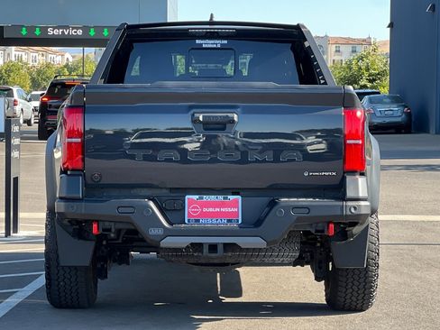 Used 2024 Toyota Tacoma Trailhunter image 5