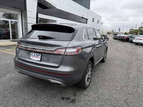 Used 2022 Lincoln Nautilus Reserve image 10