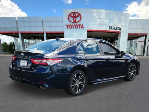 Certified 2019 Toyota Camry SE FWD image 5