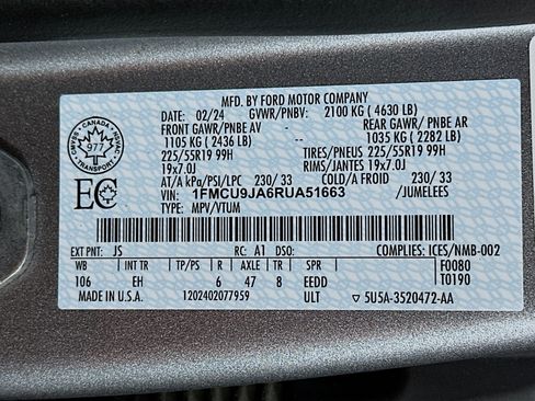 Used 2024 Ford Escape Platinum AWD/4WD image 32