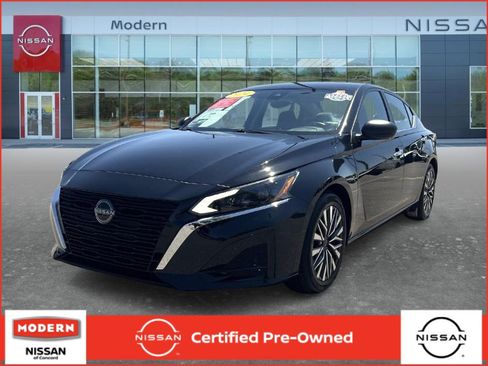Certified 2024 Nissan Altima 2.5 SV FWD image 1
