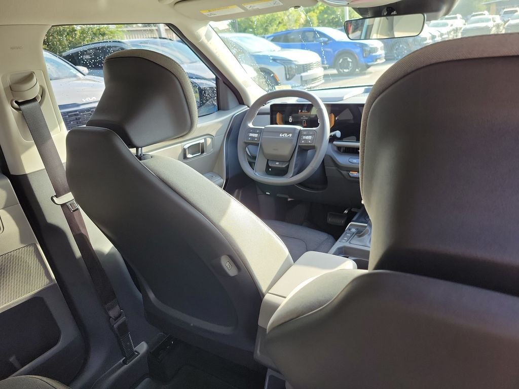 New 2027 Kia Seltos S FWD image 13