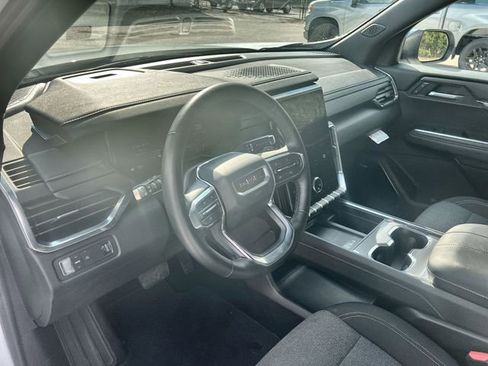 Certified 2025 GMC Acadia Elevation image 10