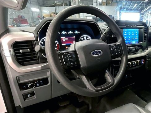 Used 2023 Ford F150 XL RWD image 4