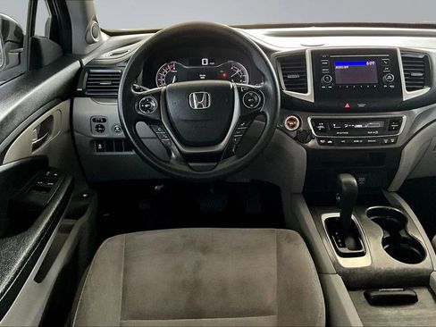 Used 2016 Honda Pilot LX image 8