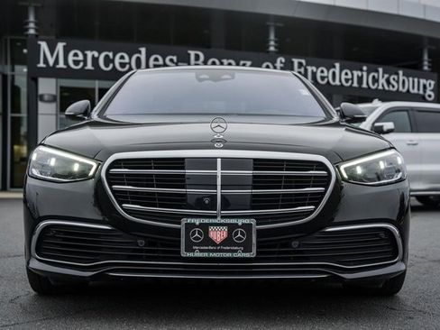 Used 2022 Mercedes-Benz S 580 4MATIC Sedan w/ 3D Technology Package image 2