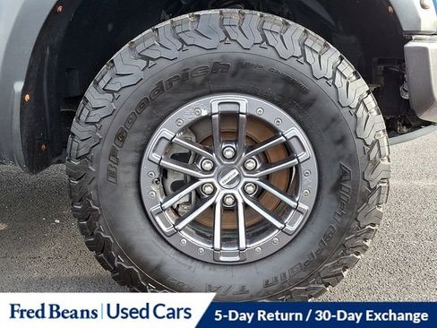 Certified 2019 Ford F150 Raptor w/ Equipment Group 802A Luxury image 9