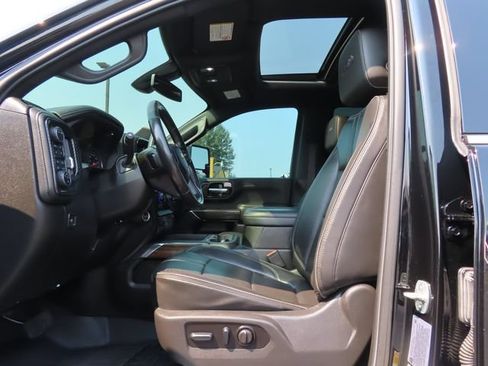 Used 2022 Chevrolet Silverado 3500 High Country w/ Safety Package II AWD/4WD image 16