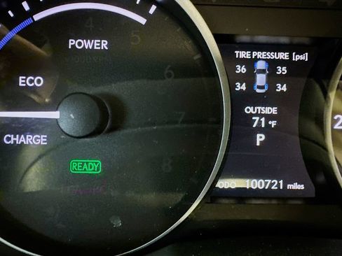 Used 2014 Lexus ES 300h w/ Luxury Package w/Bamboo Trim FWD image 12