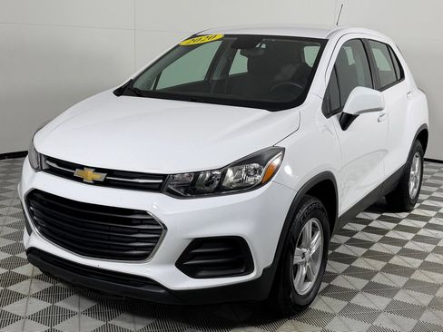 Used 2020 Chevrolet Trax LS image 10