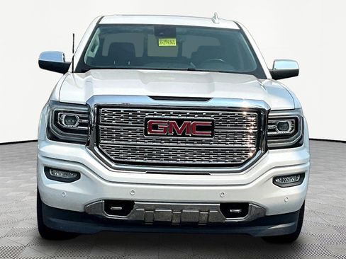 Used 2018 GMC Sierra 1500 Denali w/ Denali Ultimate Package AWD/4WD image 2