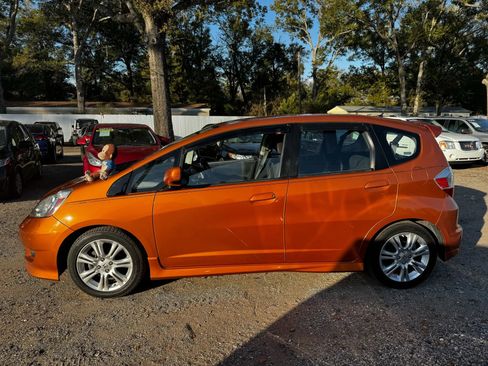 Used 2009 Honda Fit Sport image 2