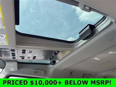 Used 2024 INEOS Grenadier Fieldmaster Edition image 22